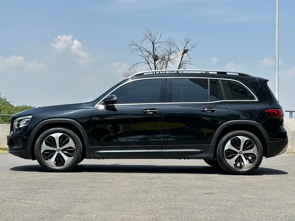 MERCEDES BENZ GLB 2020