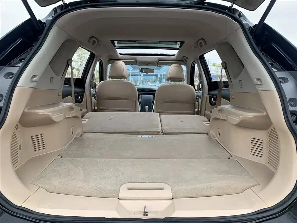 NISSAN X-TRAIL 2017
