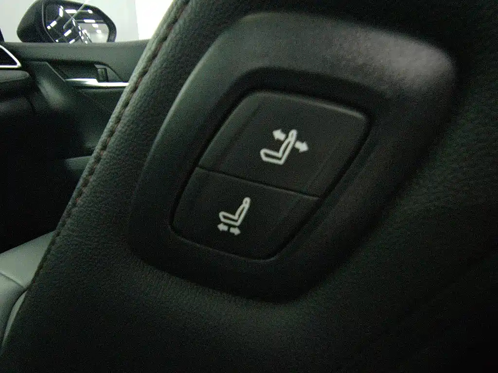 TOYOTA CAMRY 2024