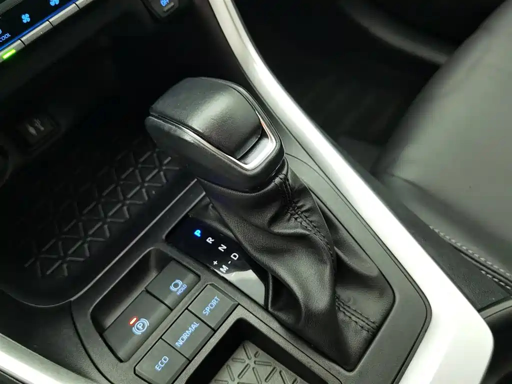 TOYOTA WILDLANDER 2022