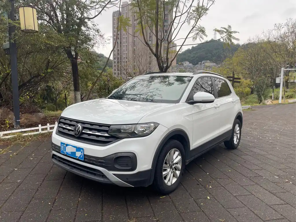 VOLKSWAGEN TACOUA 2021