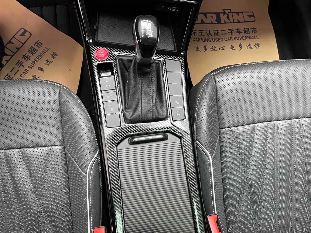 VOLKSWAGEN PASSAT 2022