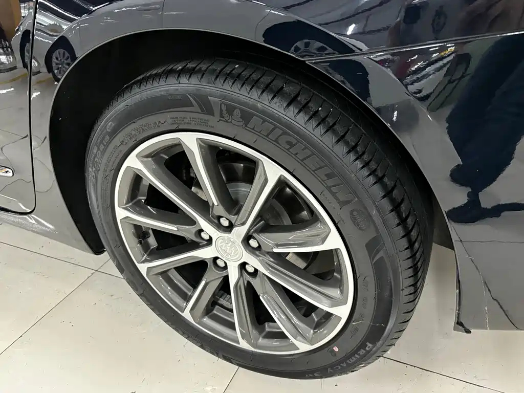 BUICK LACROSSE 2020