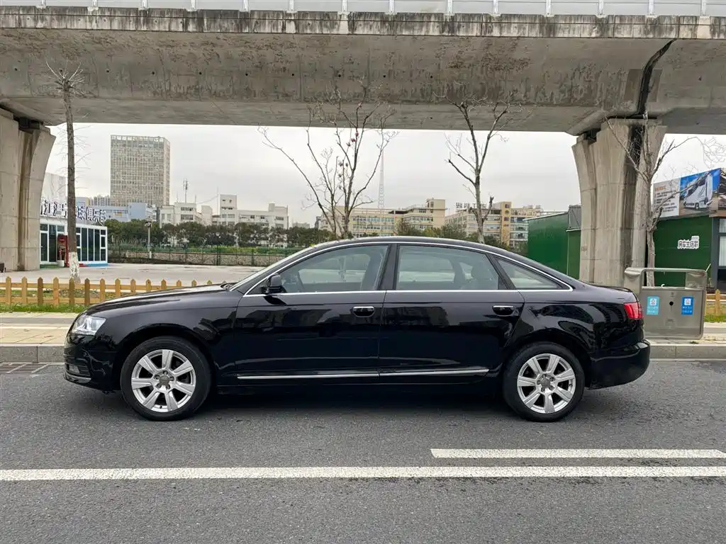 AUDI A6L 2010