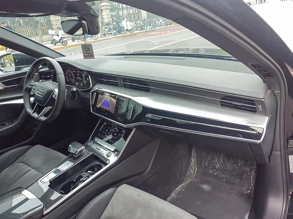 AUDI A6L 2021