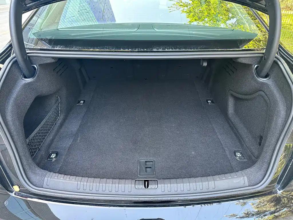 AUDI A6L 2023