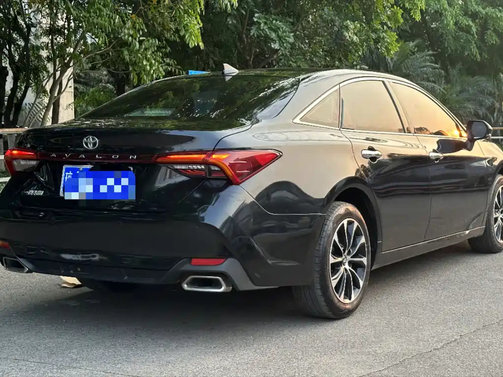 TOYOTA AVALON 2023