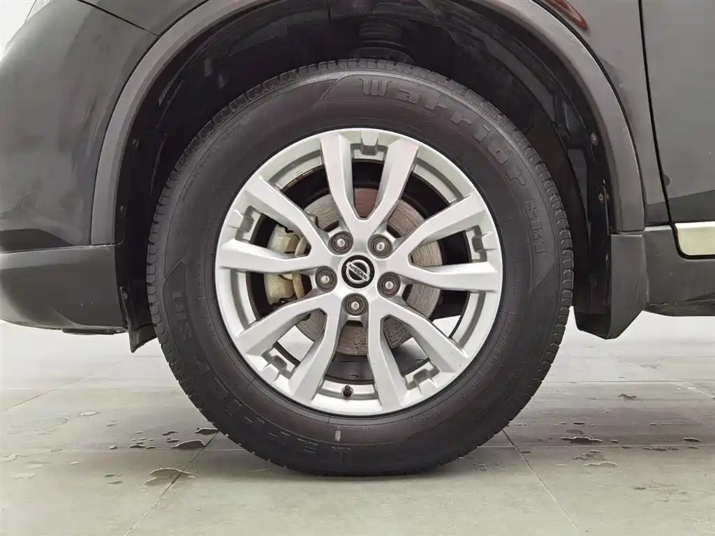 NISSAN X-TRAIL 2018