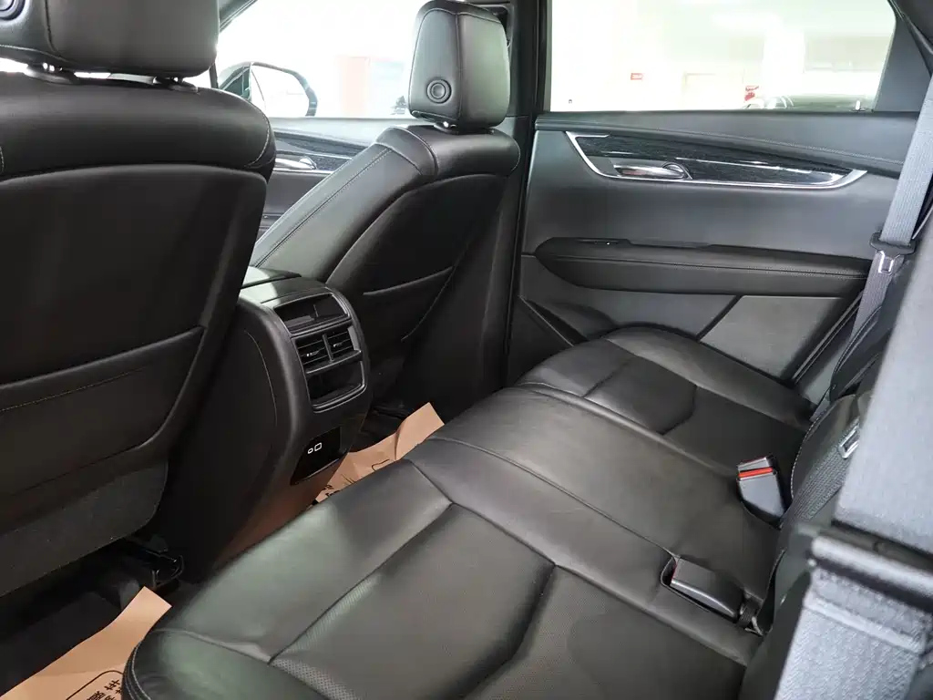 CADILLAC XT5 2020