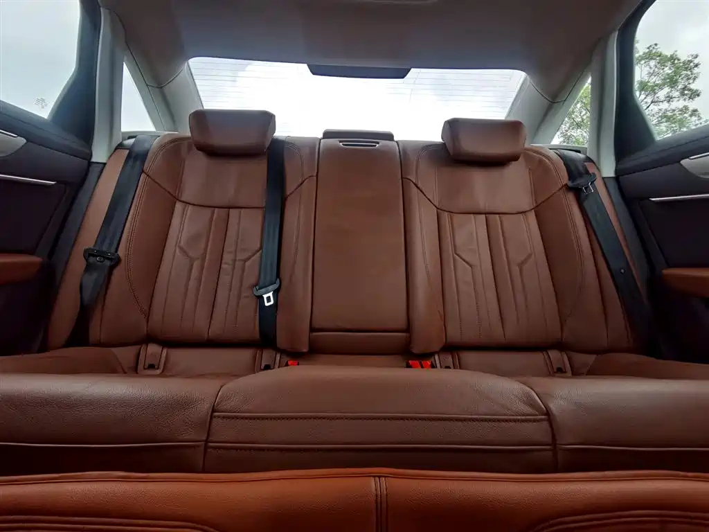 AUDI A6L 2020