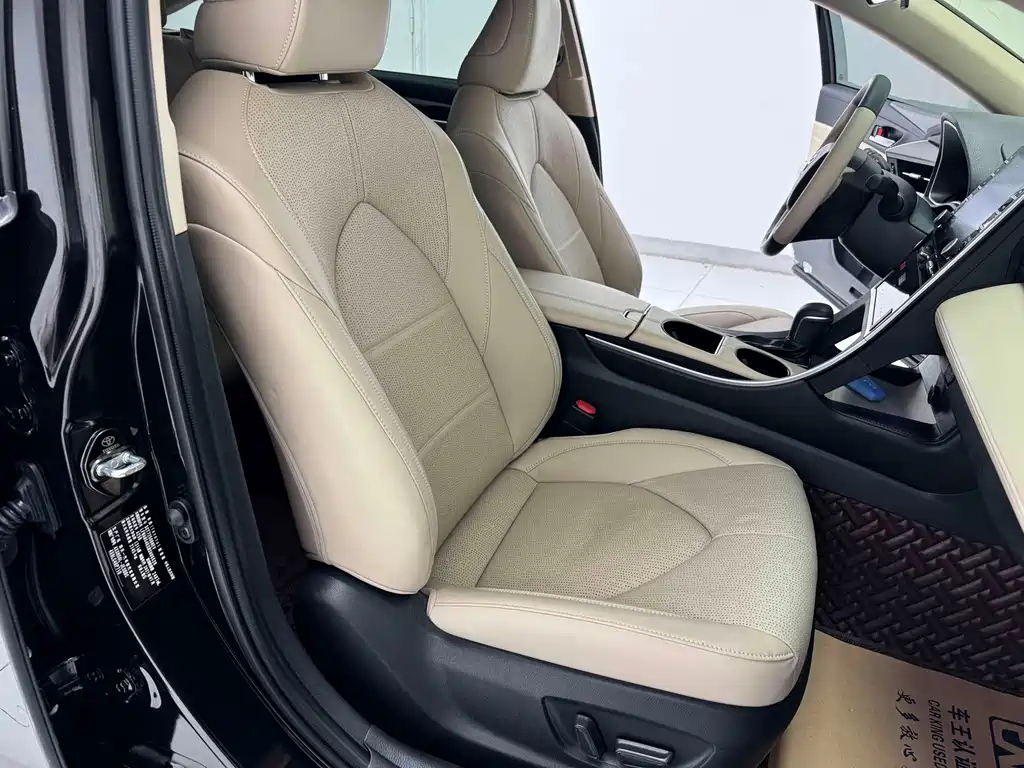 TOYOTA AVALON 2021