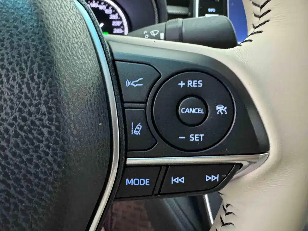 TOYOTA AVALON 2021