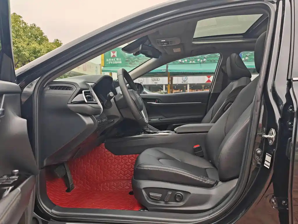 TOYOTA CAMRY 2022