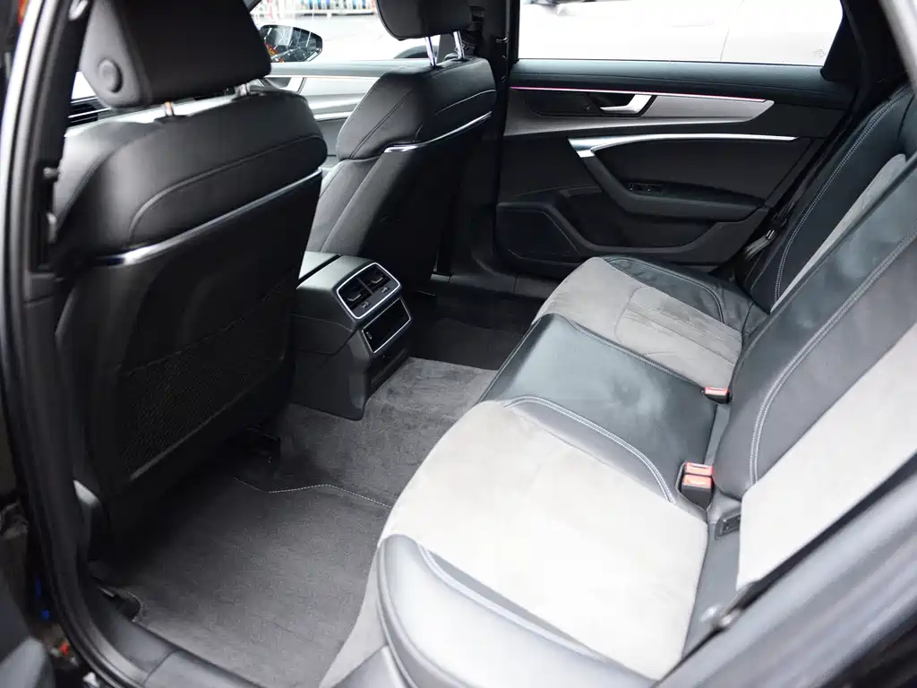 AUDI A6L 2023