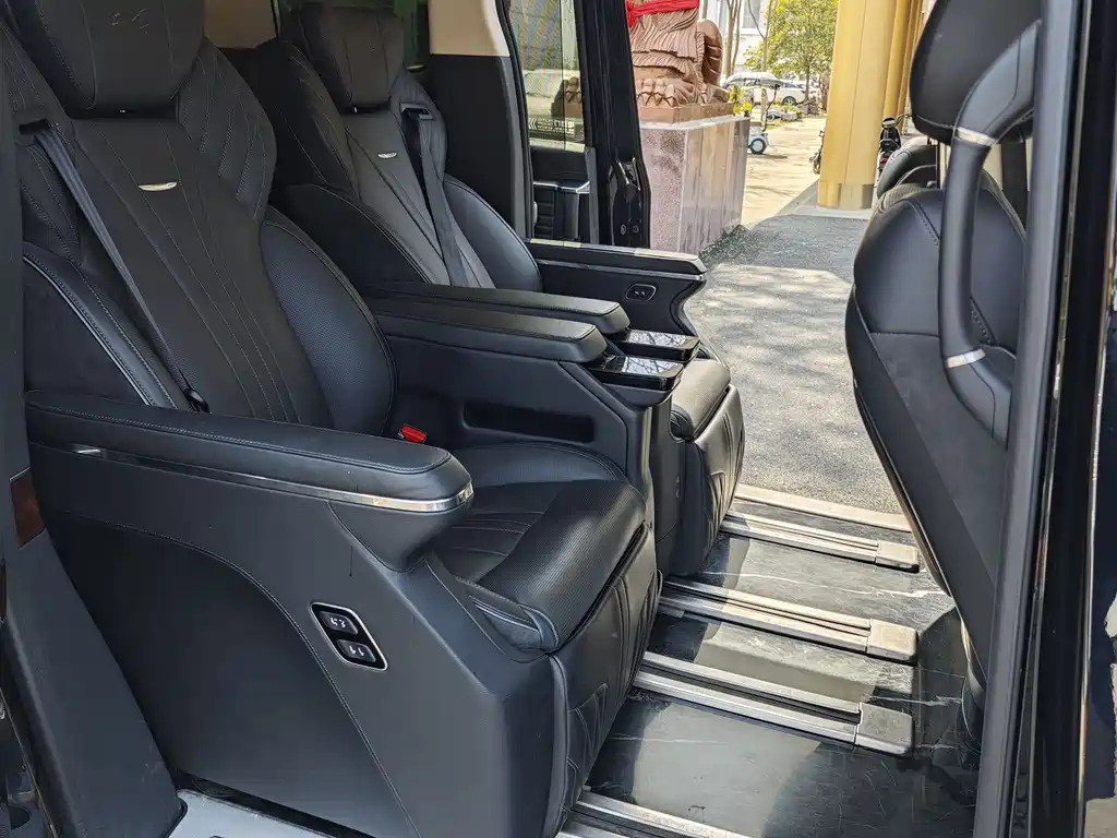 HONGQI HQ9 2022