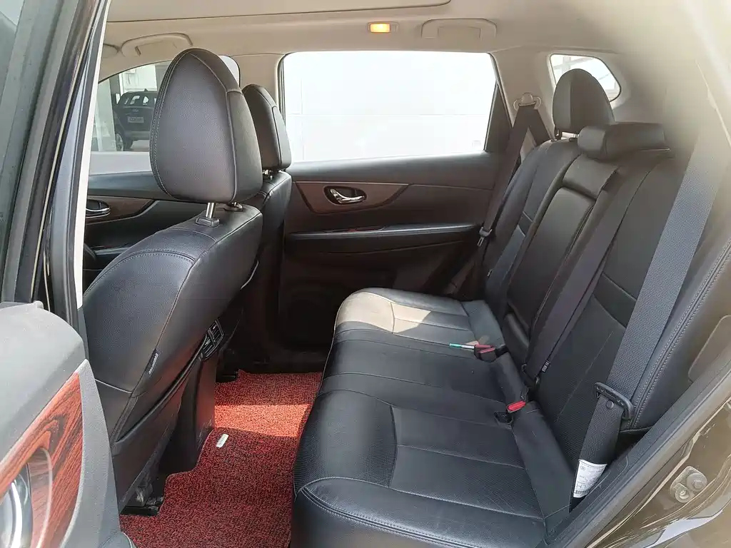 NISSAN X-TRAIL 2019