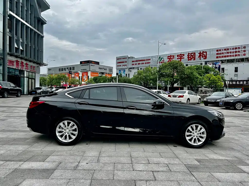 HONGQI H5 2022