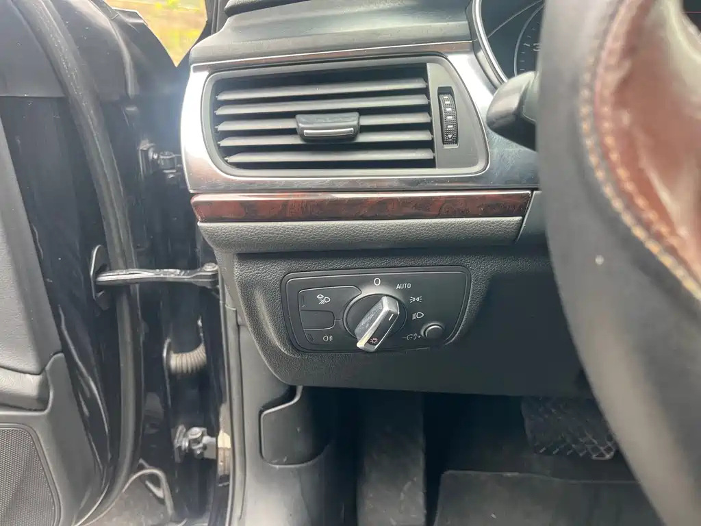AUDI A6L 2014
