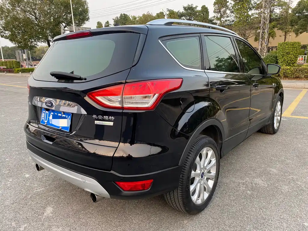 FORD ESCAPE 2015