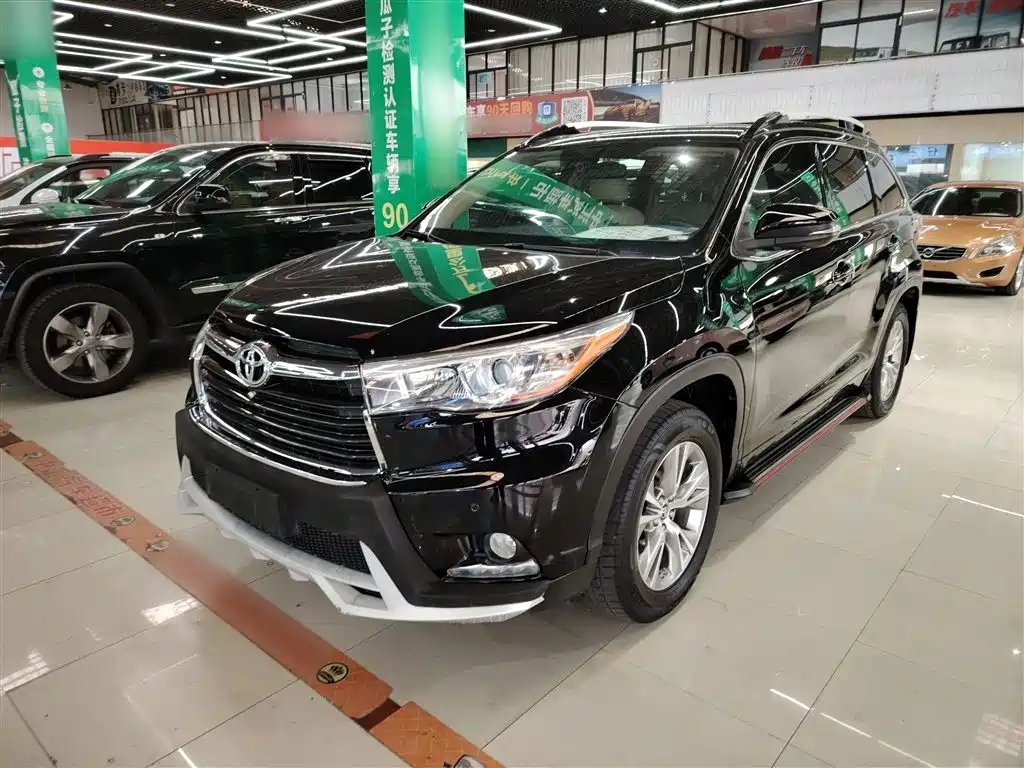 TOYOTA HIGHLANDER 2017