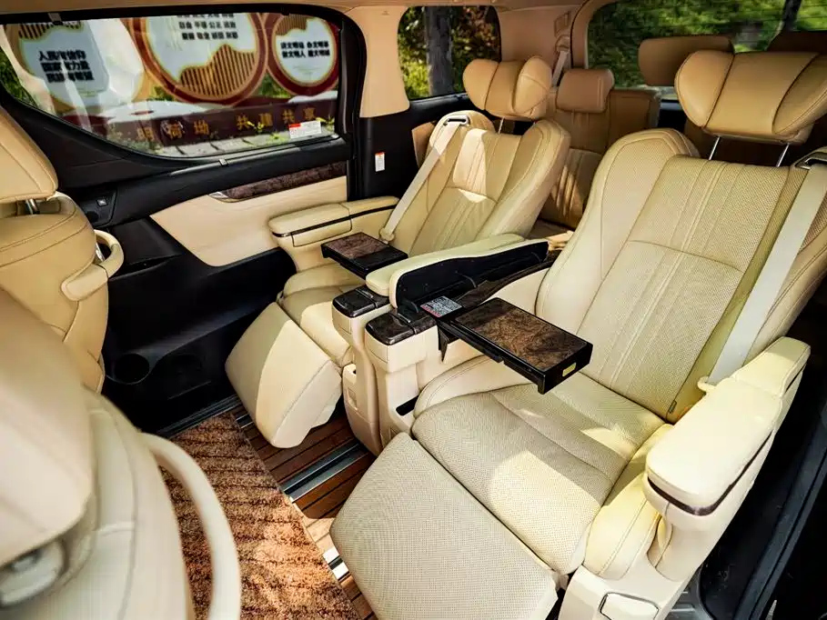 TOYOTA ALPHARD 2018