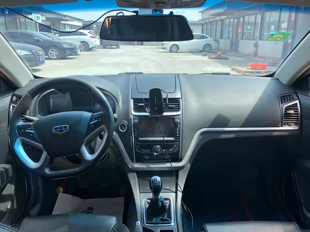 GEELY AUTO EMGRAND 2016