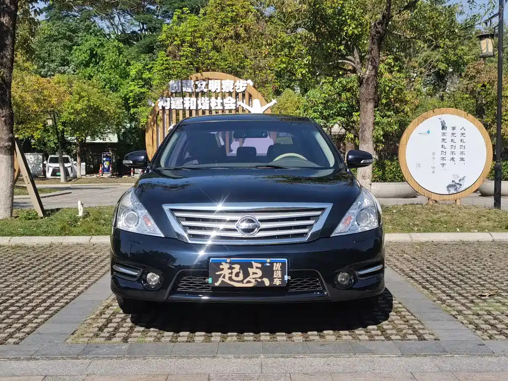 NISSAN TEANA 2011