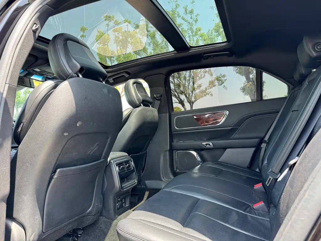 LINCOLN CONTINENTAL 2020
