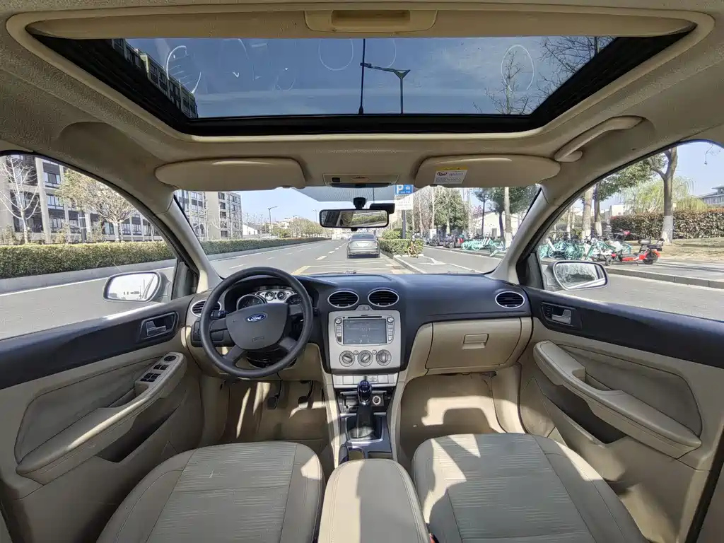 FORD FOCUS 2014