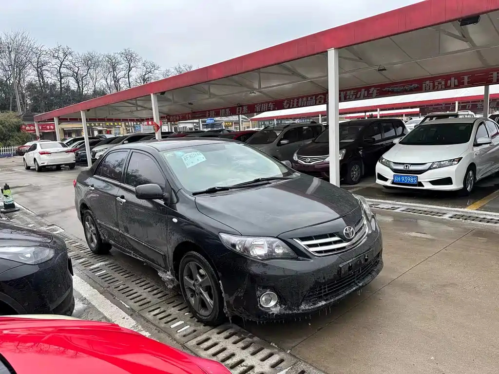 TOYOTA COROLLA 2014