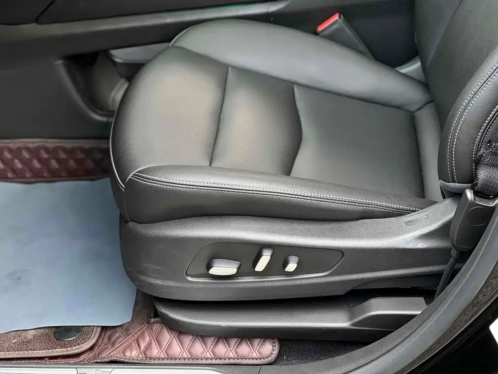 CADILLAC XT5 2021