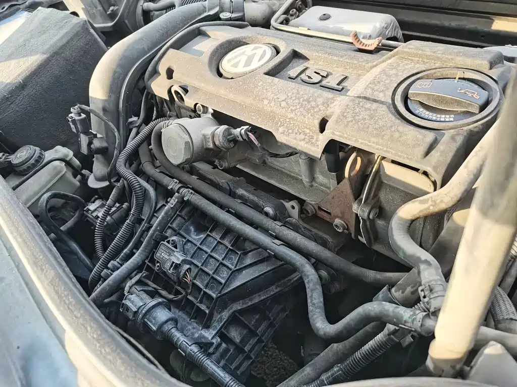VOLKSWAGEN GOLF 2012