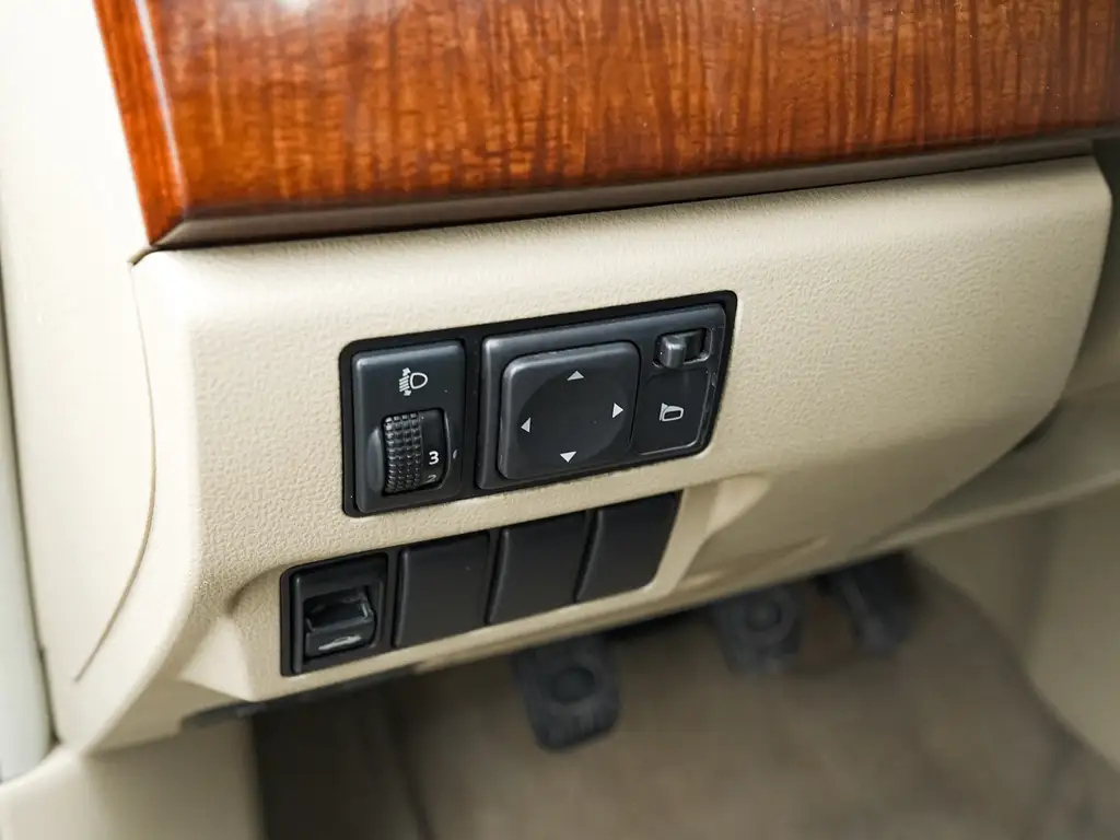 NISSAN SYLPHY 2009