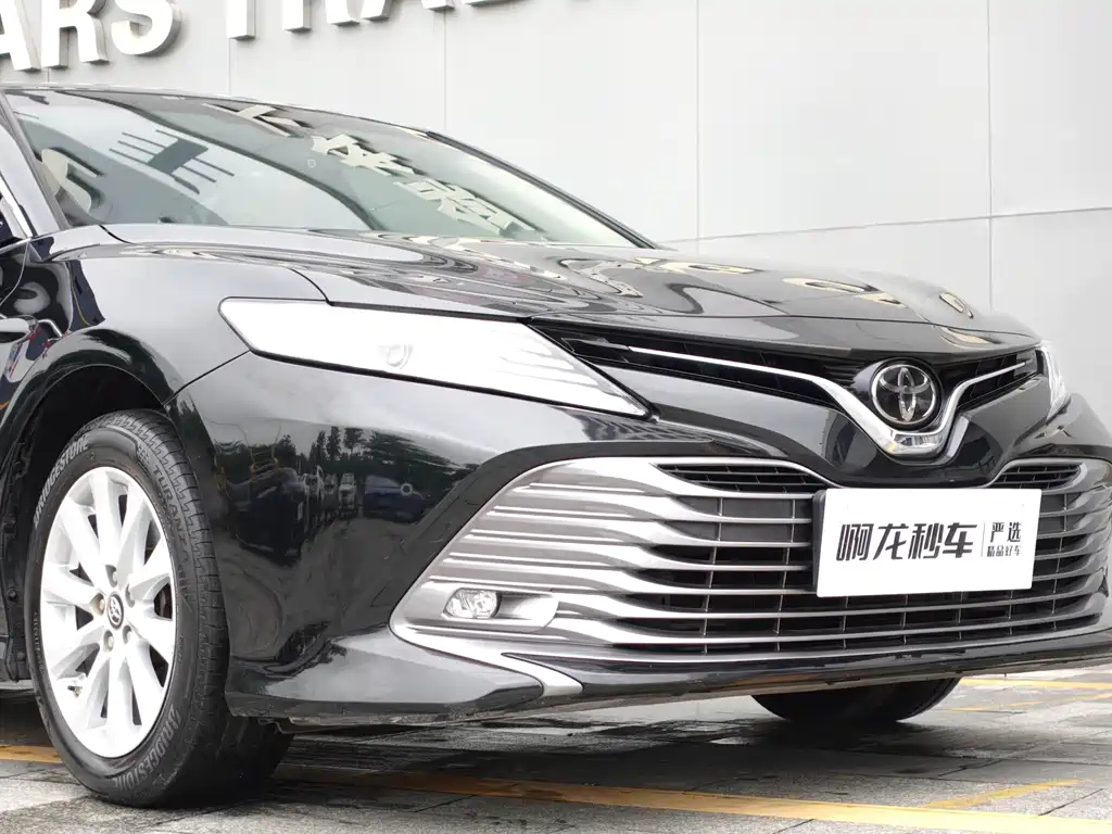 TOYOTA CAMRY 2018