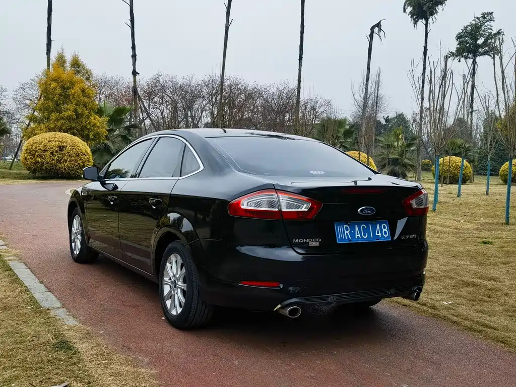 FORD MONDEO - WINNER 2011