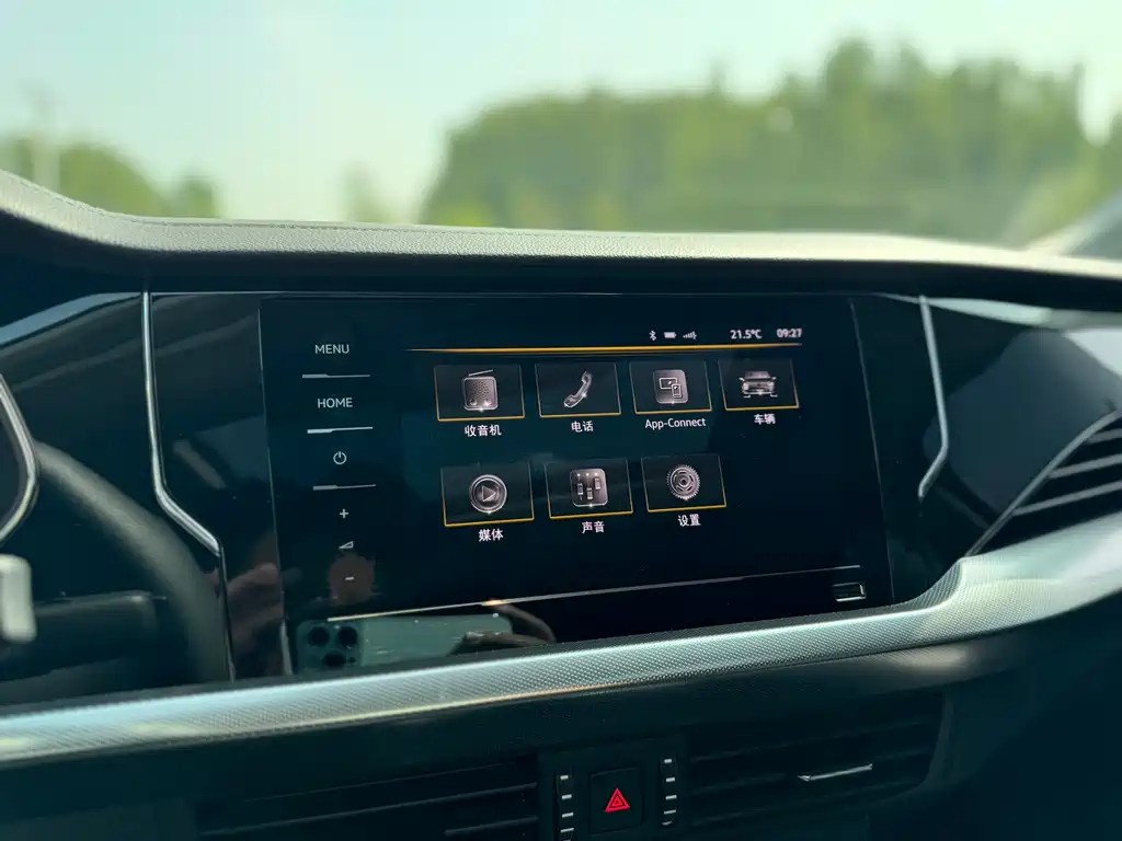VOLKSWAGEN PASSAT 2022