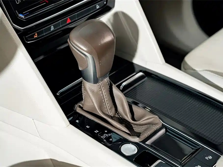 VOLKSWAGEN VILORAN 2021
