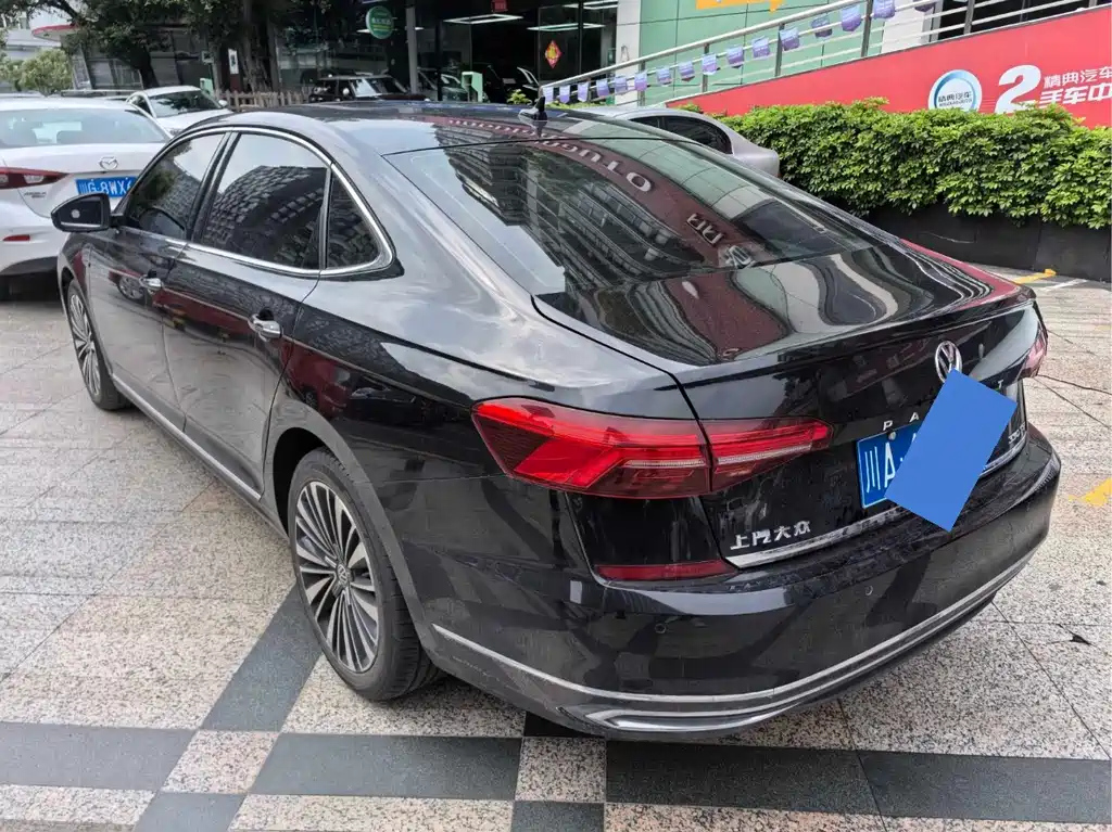 VOLKSWAGEN PASSAT 2020
