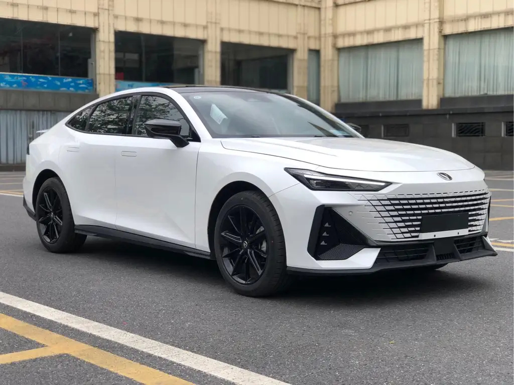 CHANGAN UNI-V 2024
