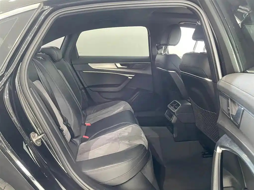 AUDI A6L 2021