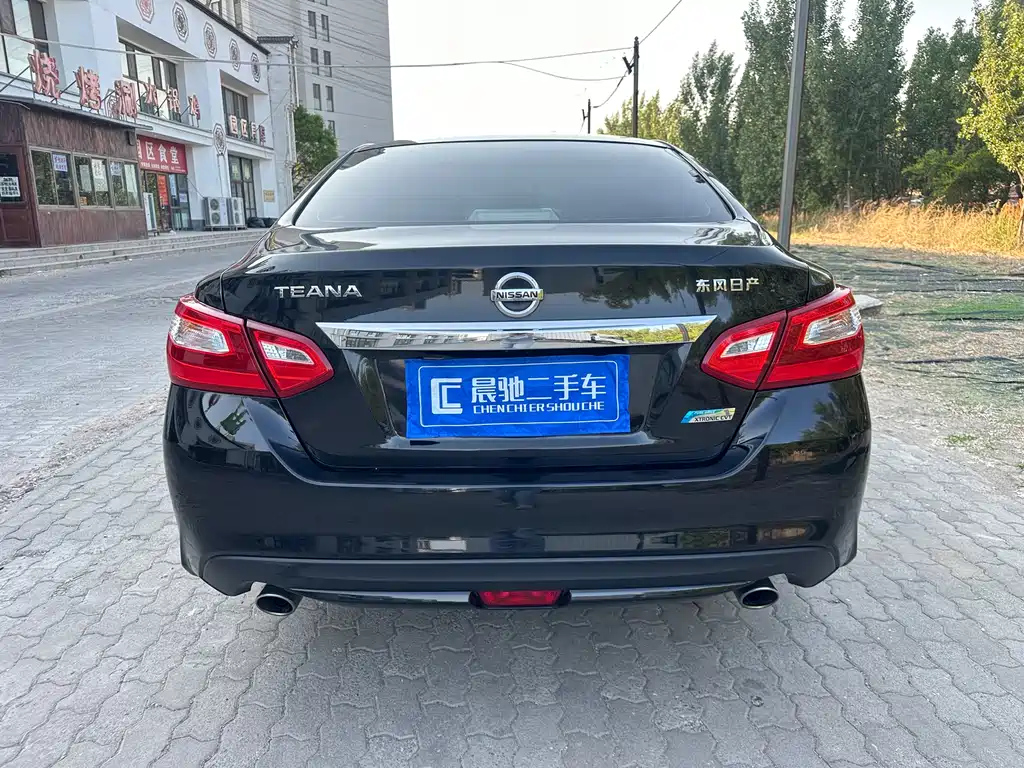 NISSAN TEANA 2016