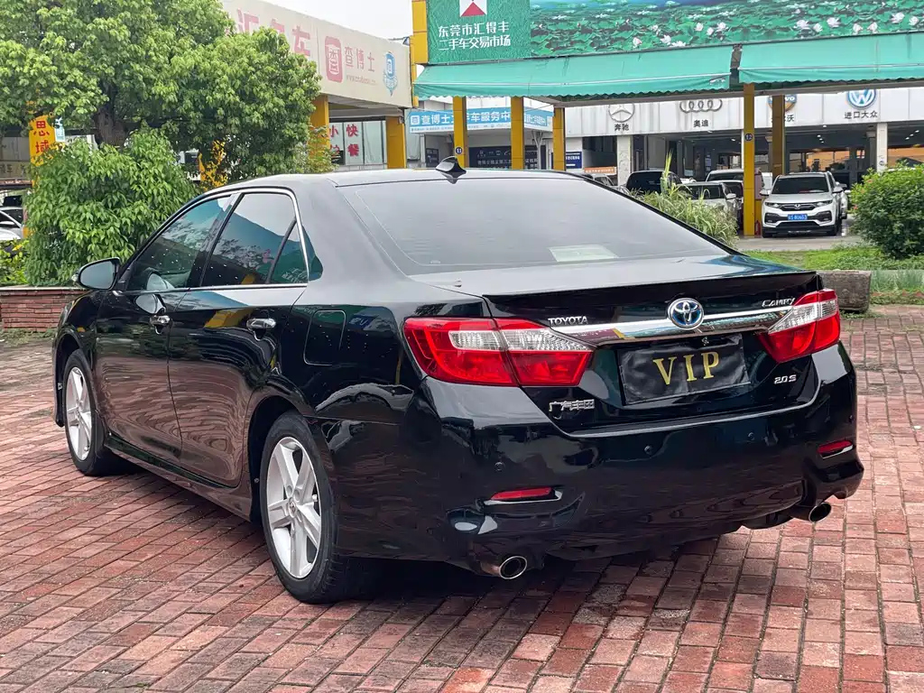 TOYOTA CAMRY 2012