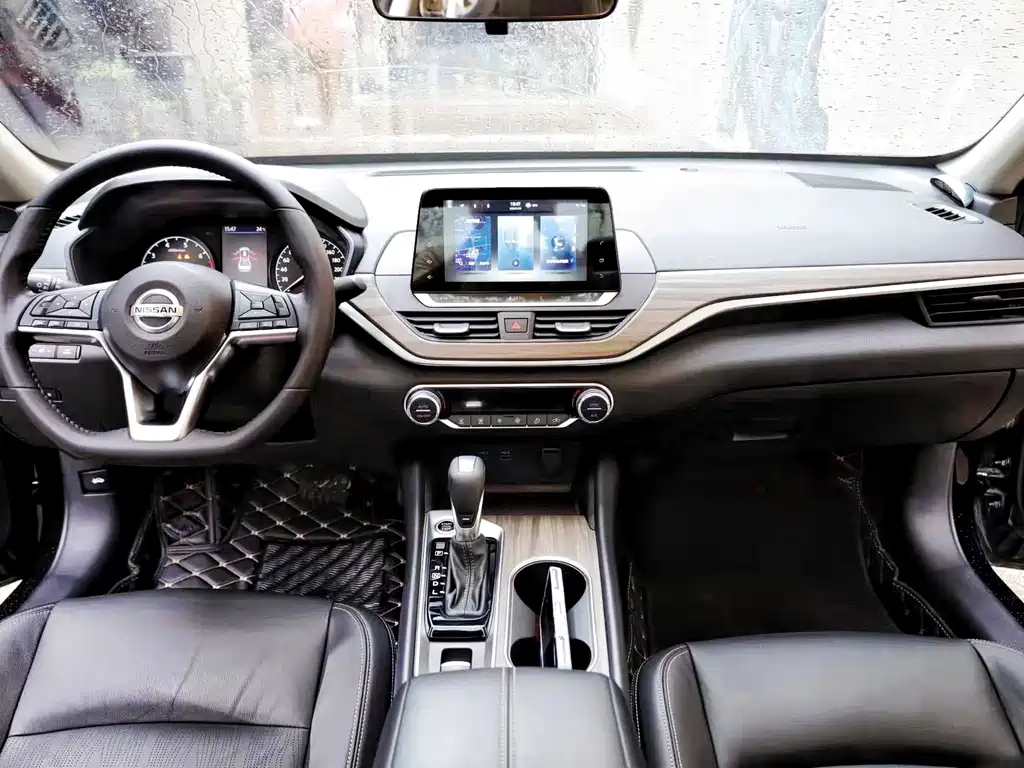 NISSAN TEANA 2021