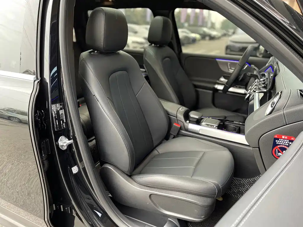 MERCEDES BENZ GLB 2022