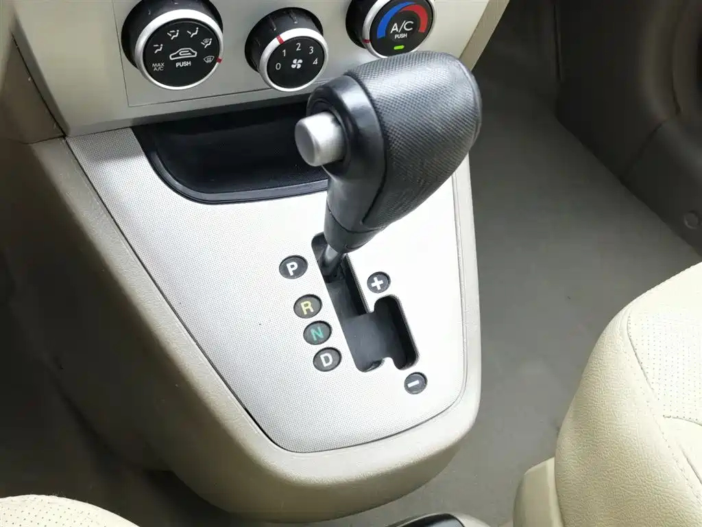 HYUNDAI TUCSON 2014