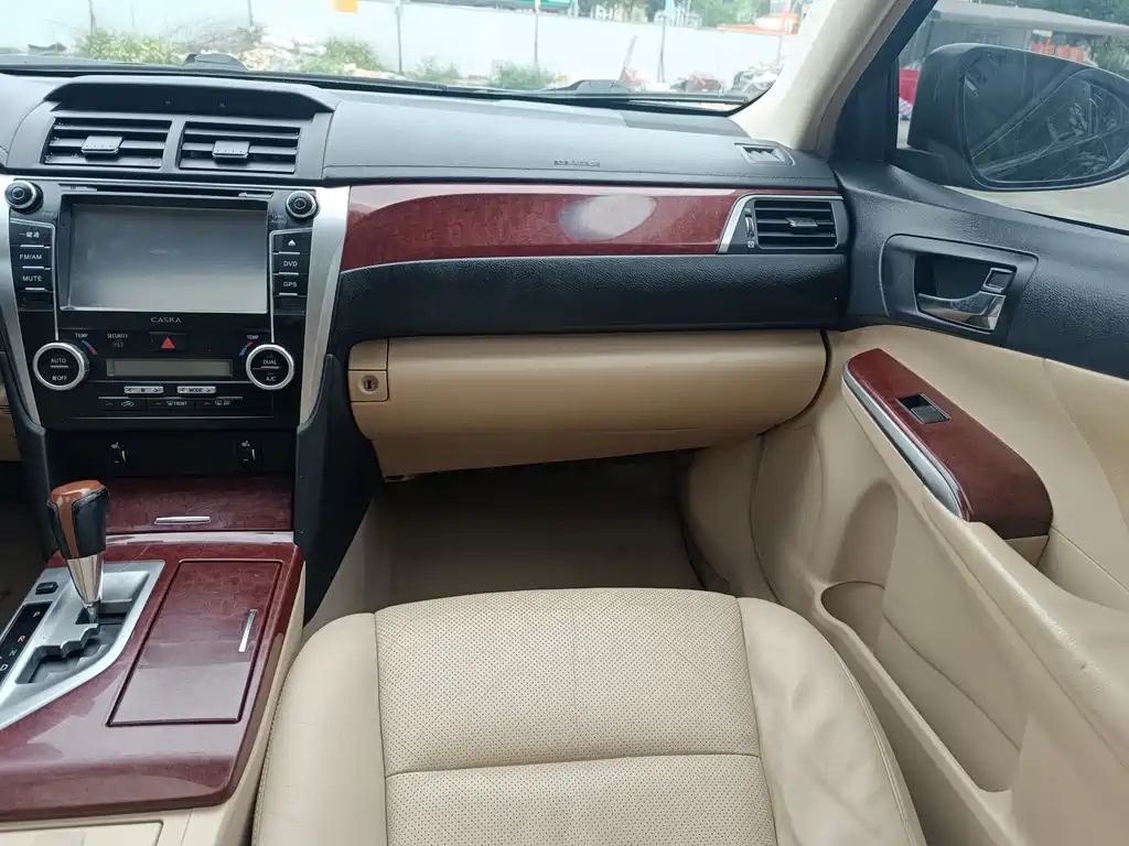 TOYOTA CAMRY 2013