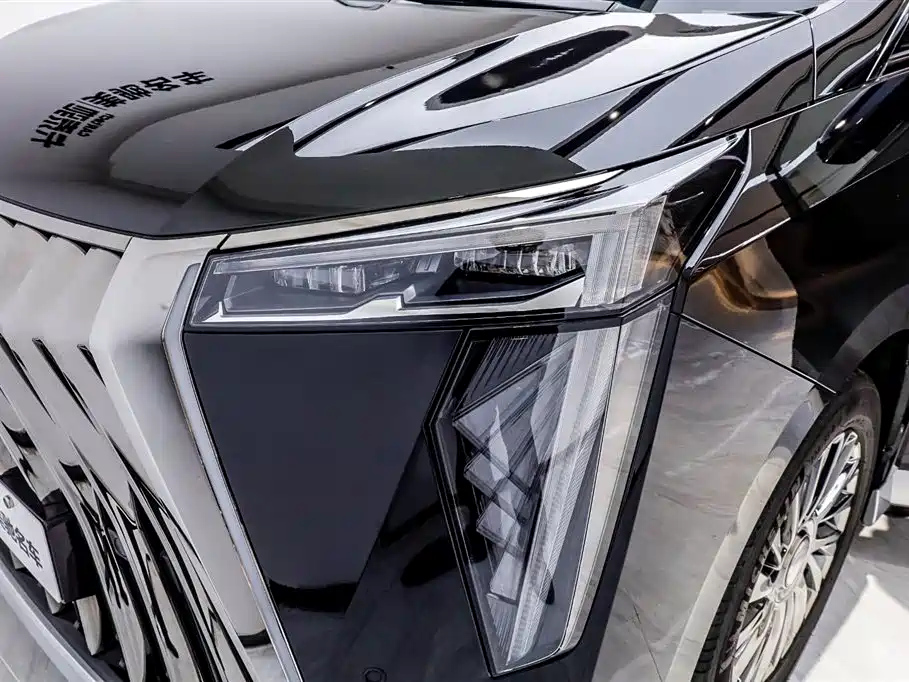 TRUMPCHI M8 2023
