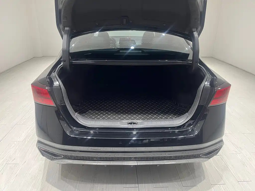 NISSAN TEANA 2021