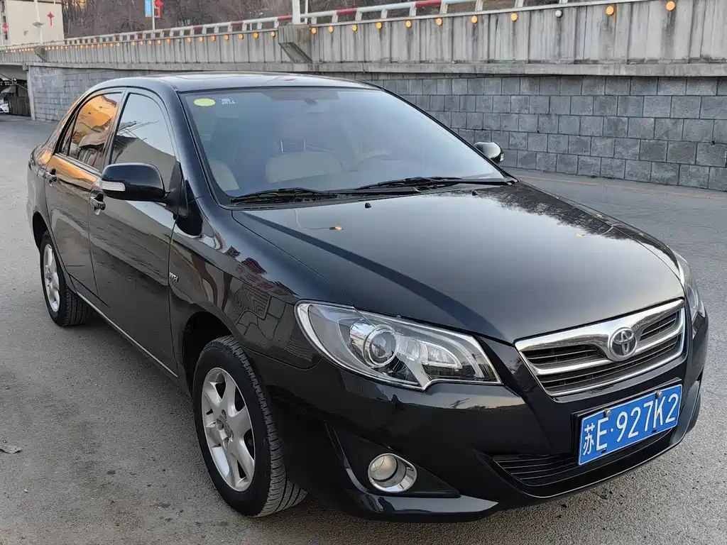 TOYOTA COROLLA 2014