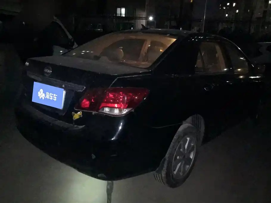 BYD L3 2012